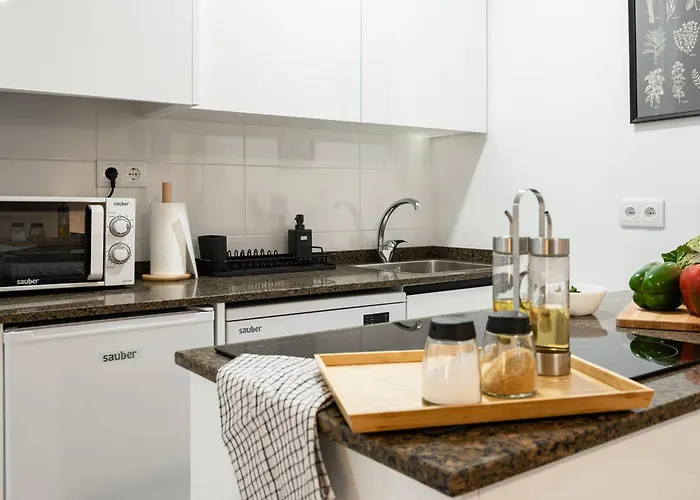 Frida Centro خيخون